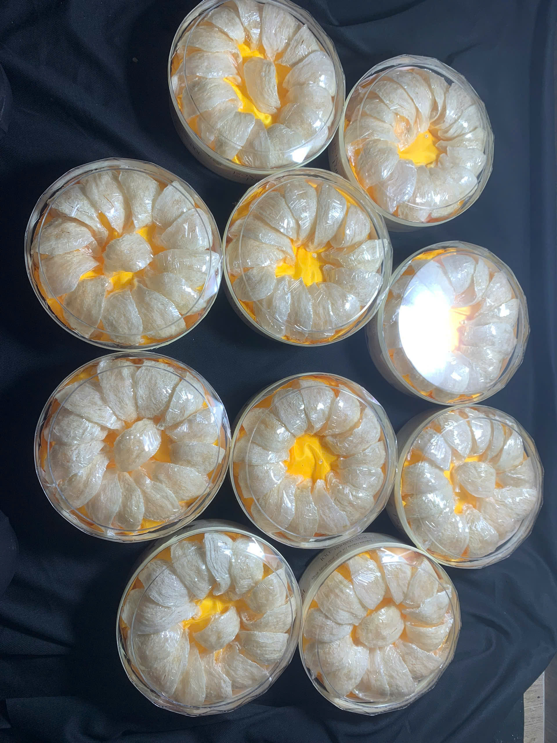 Yến rút lông khô